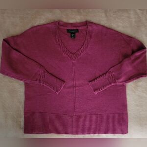 Tahari Plum V-neck 3/4 Sleeve Women Sweater Size XS NWOT